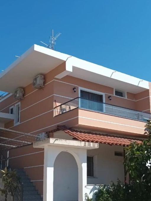 Miri'S Villa Саранде Екстериор снимка
